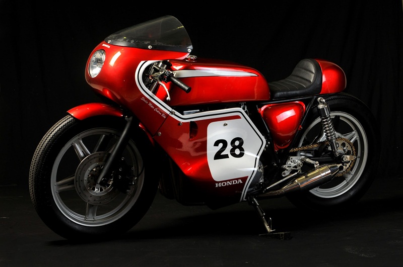 Studio Motor: гоночный мотоцикл Honda CB750 Daytona Replica