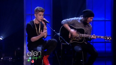 Justin Bieber - As Long As You Love Me (Live On The Ellen DeGeneres Show) (720p)
