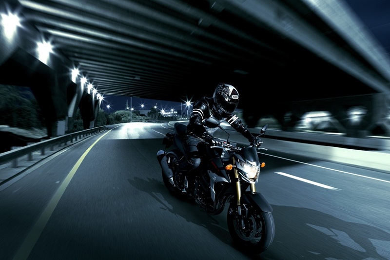 Мотоцикл Suzuki GSR750 Black Mat