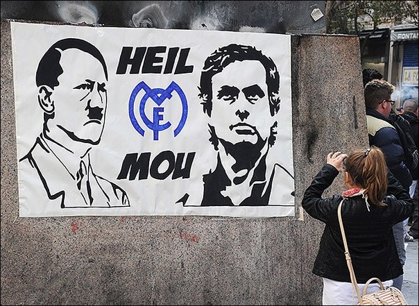 В Испании Моуринью нарисовали вместе с Гитлером - изображение 1