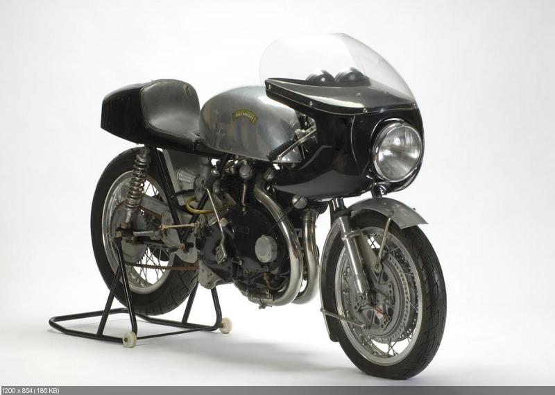 Гоночный мотоцикл  Egli-Vincent 1968
